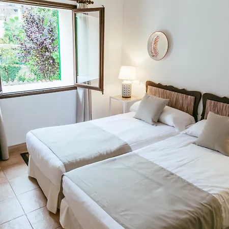 El Guia Hotel 4*